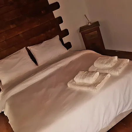 ホテル Madam Eleni 3*