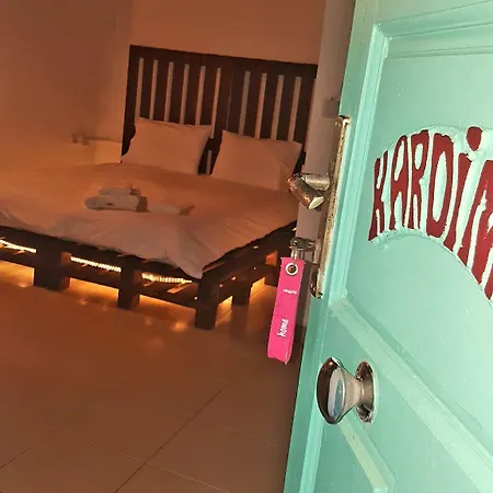 Madam Eleni ホテル